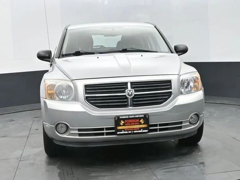 Used 2011 Dodge Caliber Mainstreet image 3