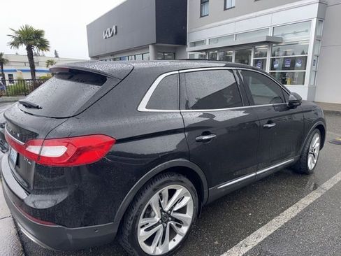 Used 2017 Lincoln MKX Black Label w/ Driver Assistance Package AWD/4WD image 5