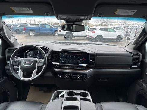 Used 2023 GMC Sierra 1500 SLT AWD/4WD image 25