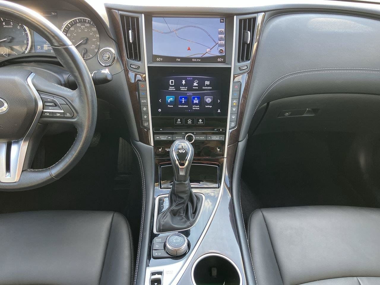 Used 2019 INFINITI Q50 Luxe w/ Essential Package (3.0T Luxe) AWD/4WD image 17