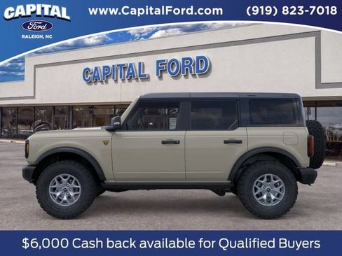 New 2025 Ford Bronco Badlands AWD/4WD image 3