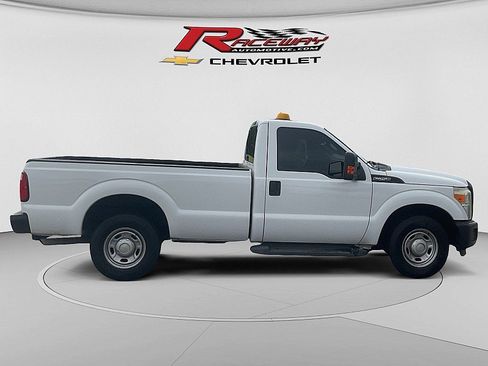 Used 2013 Ford F250 XL w/ PWR Equipment Group RWD image 6