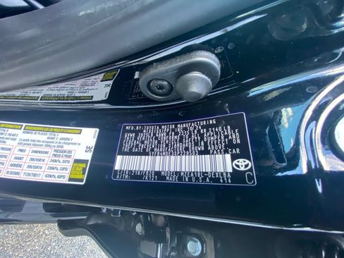Used 2025 Toyota Corolla LE FWD image 24