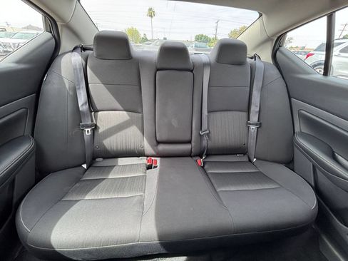 Used 2025 Nissan Altima 2.5 SV FWD image 38