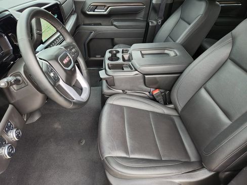 Used 2025 GMC Sierra 1500 SLT image 19