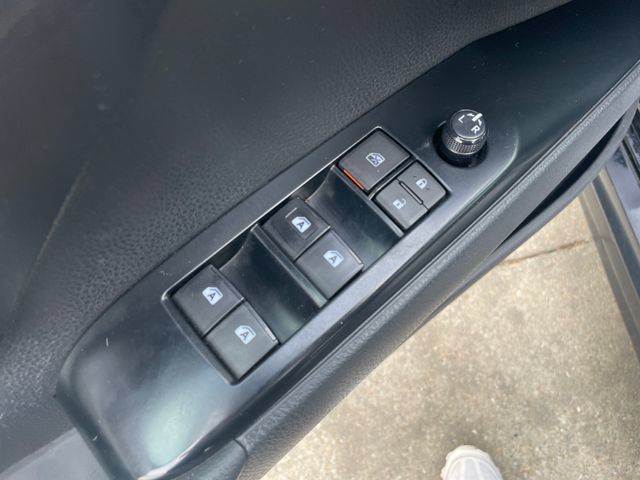 Used 2018 Toyota Camry SE w/ Audio Package FWD image 21