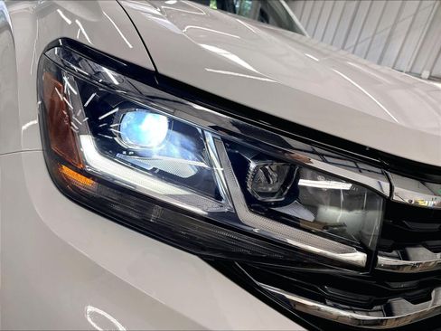 Used 2023 Volkswagen Atlas SE w/ Panoramic Sunroof Package FWD image 35