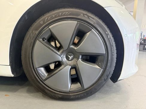 Used 2021 Tesla Model 3 Long Range AWD/4WD image 38