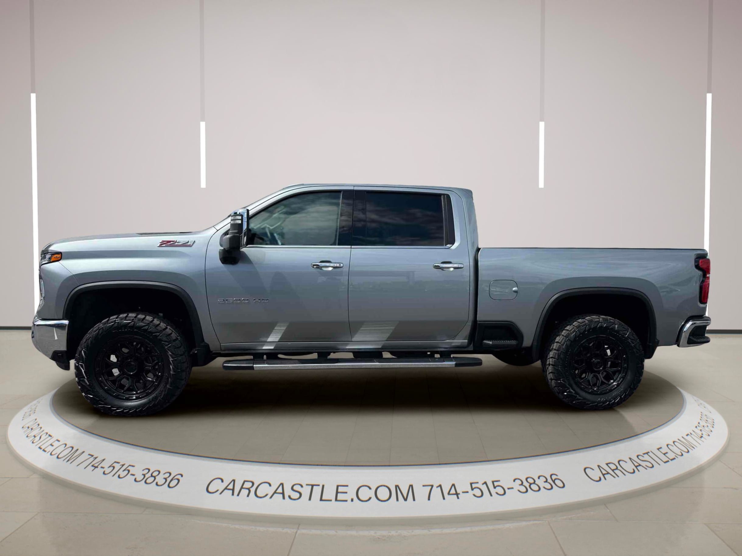 Used 2025 Chevrolet Silverado 2500 LTZ w/ LTZ Convenience Package AWD/4WD image 2