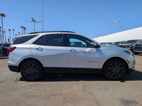 Certified 2022 Chevrolet Equinox RS w/ RS Leather Package FWD image 7
