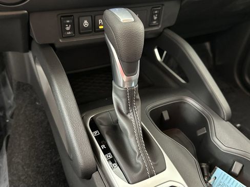 New 2026 Nissan Frontier SV w/ All-Weather Content Package AWD/4WD image 20