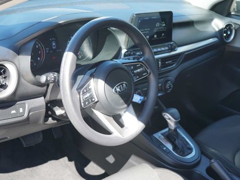 Used 2021 Kia Forte LXS FWD image 8