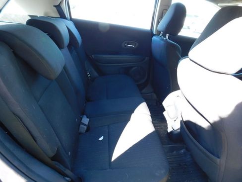 Used 2018 Honda HR-V LX image 5