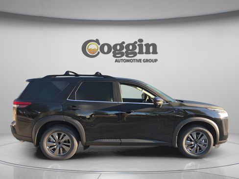 New 2026 Nissan Pathfinder SV FWD image 6