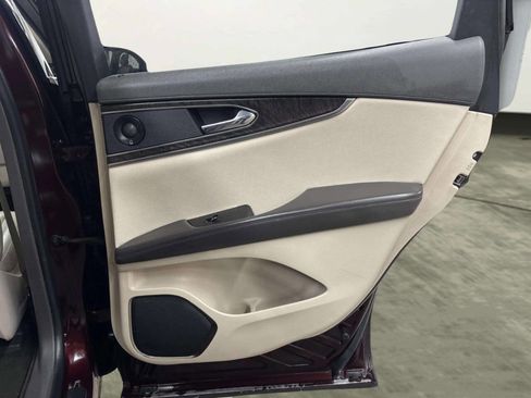 Used 2019 Lincoln Nautilus Reserve image 20