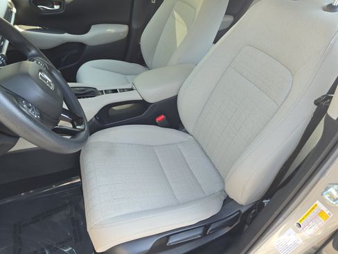 Used 2024 Honda HR-V LX image 14