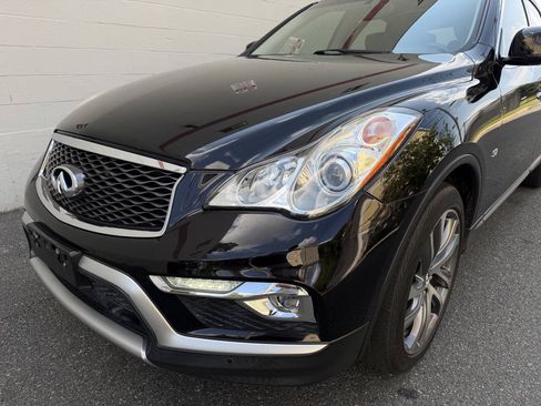 Used 2017 INFINITI QX50 AWD w/ Technology Package image 10