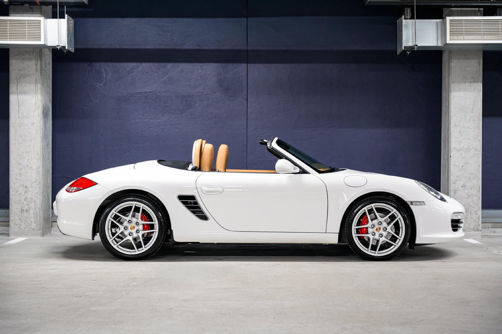 Used 2010 Porsche Boxster S RWD image 2