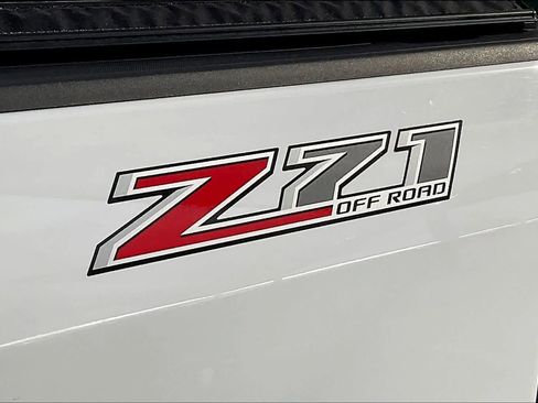 Used 2016 Chevrolet Colorado Z71 image 10