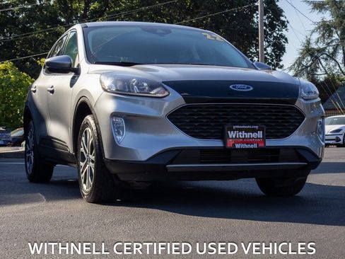 Used 2022 Ford Escape SEL image 2