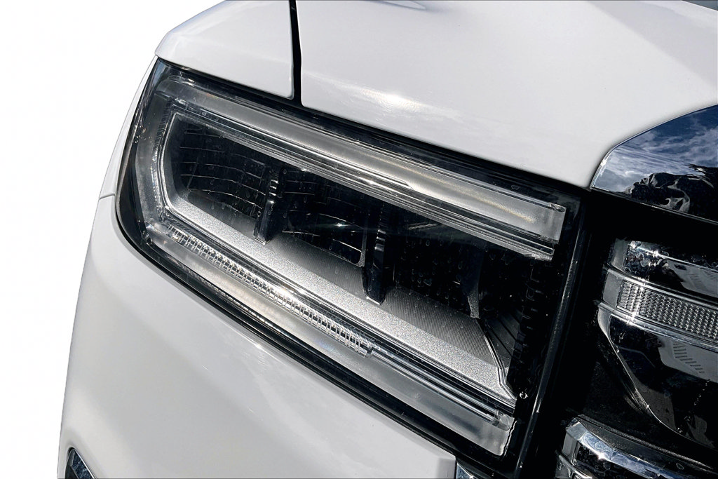 Used 2022 GMC Acadia SLT w/ Technology Package FWD image 32