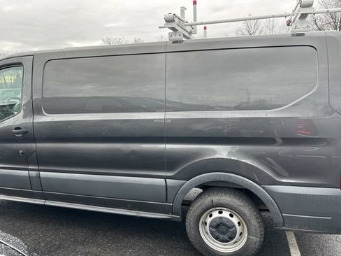 Used 2016 Ford Transit 150 130 Low Roof RWD image 4