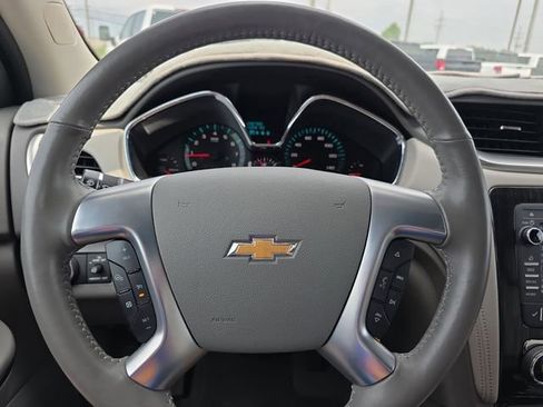 Used 2017 Chevrolet Traverse Premier FWD image 20