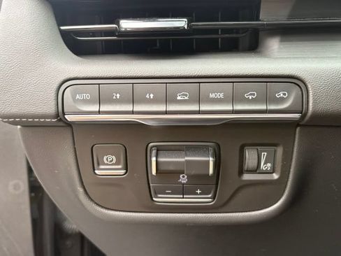 Used 2021 Cadillac Escalade Sport w/ Driver Assist Tech Package AWD/4WD image 33