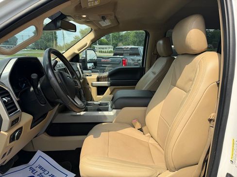 Used 2018 Ford F350 Lariat w/ Lariat Ultimate Package AWD/4WD image 11