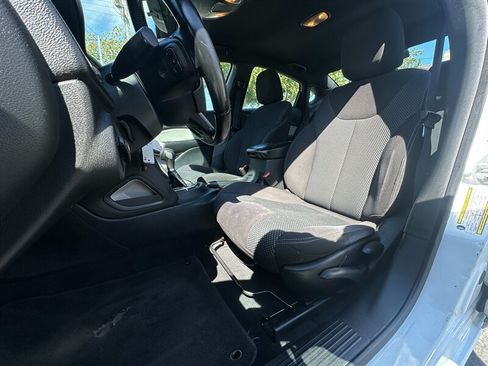 Used 2015 Dodge Dart SXT FWD image 12