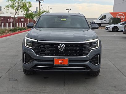 New 2025 Volkswagen Atlas Cross Sport SEL Premium R-Line
