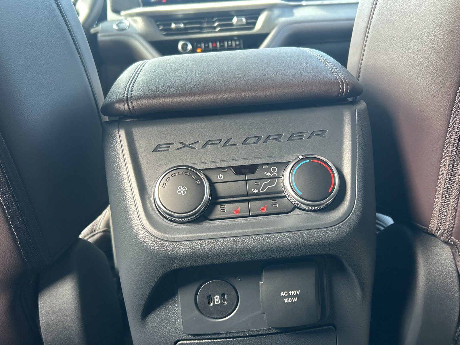 New 2027 Ford Explorer Platinum AWD/4WD image 36