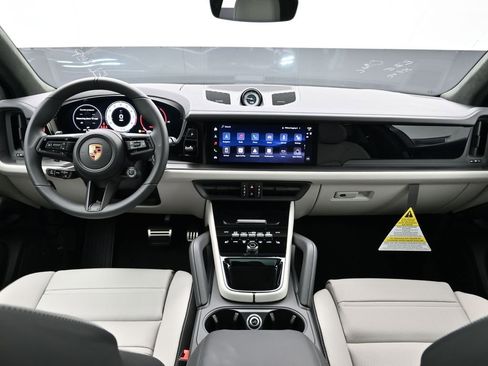 New 2026 Porsche Cayenne GTS AWD/4WD image 19
