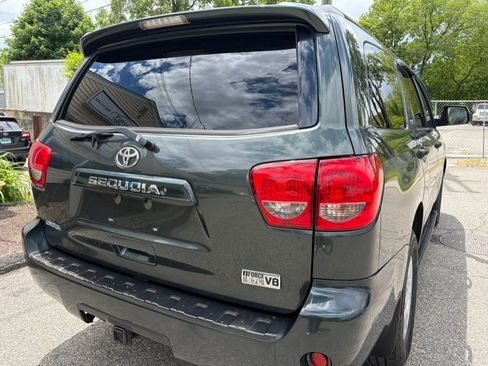 Used 2008 Toyota Sequoia SR5 AWD/4WD image 8