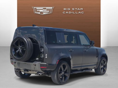 Used 2023 Land Rover Defender 110 V8 AWD/4WD image 5