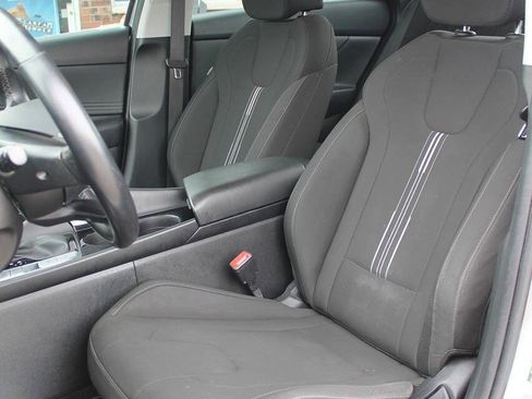 Used 2023 Hyundai Elantra SEL w/ Convenience Package image 13