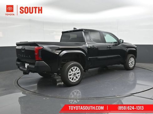 Used 2025 Toyota Tacoma SR RWD image 2