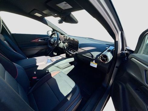 New 2026 Chevrolet Equinox EV RS FWD image 31