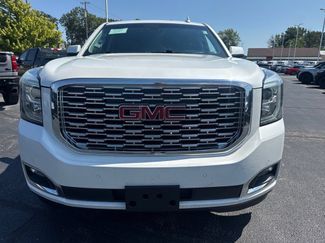 Used 2020 GMC Yukon Denali w/ Denali Ultimate Package AWD/4WD video 3
