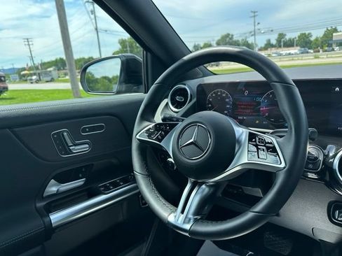 Used 2026 Mercedes-Benz GLA 250 4MATIC image 30