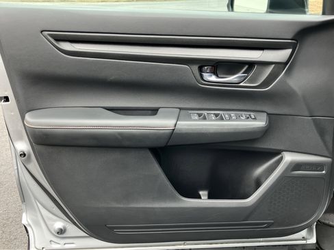 Certified 2025 Honda CR-V Sport image 14