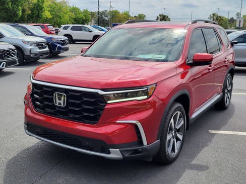 New 2025 Honda Pilot Touring image 5