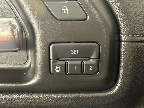 Used 2020 GMC Sierra 1500 SLT w/ SLT Premium Plus Package AWD/4WD image 22