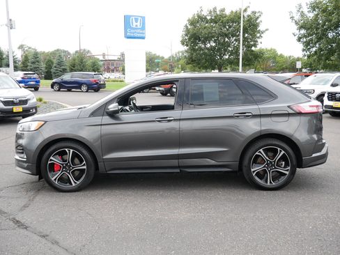 Used 2019 Ford Edge ST w/ Convenience Package AWD/4WD image 4