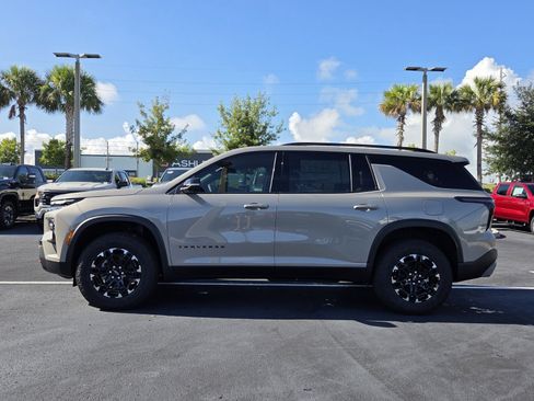 New 2027 Chevrolet Traverse Z71 w/ Driver Confidence Package AWD/4WD image 3