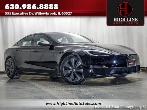 Used 2022 Tesla Model S Plaid image 1