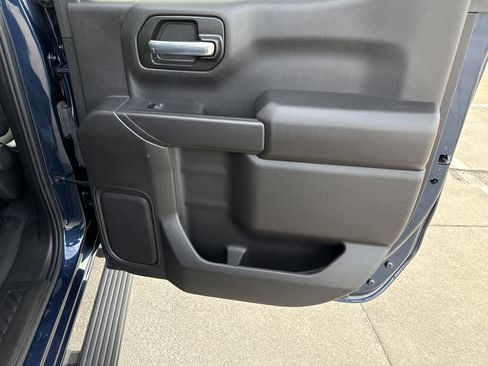Used 2022 Chevrolet Silverado 1500 Custom image 17