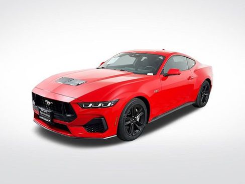 Used 2024 Ford Mustang GT image 3