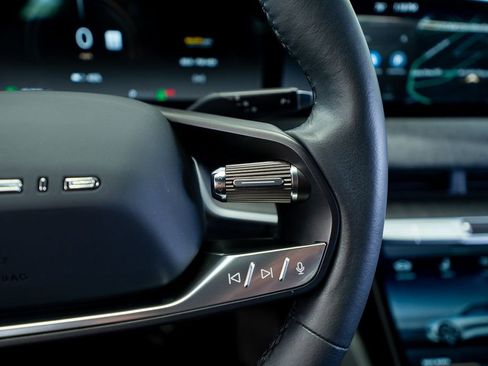 Used 2024 Lucid Air Pure RWD image 34