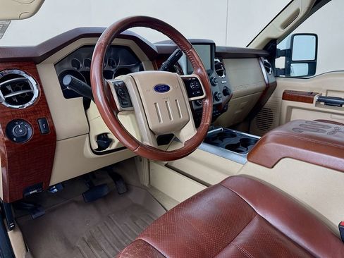 Used 2013 Ford F250 King Ranch image 9